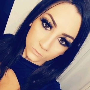 Meet your Posher, Alyzabeth